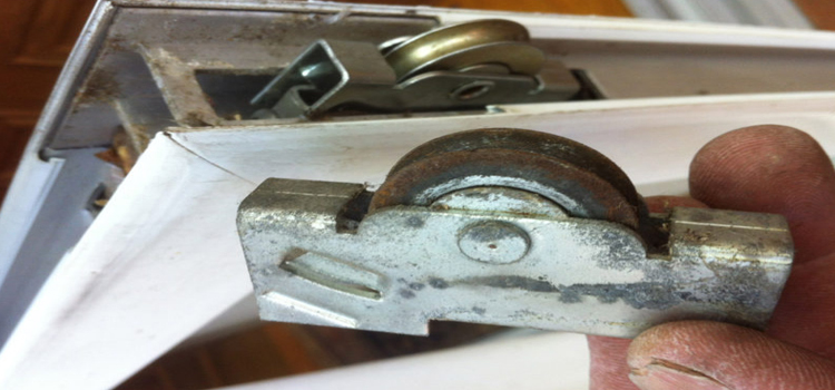 screen door roller repair in Safety Harbor
